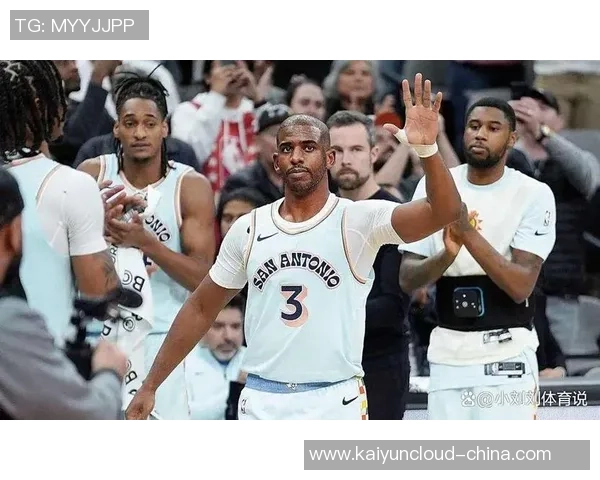 克里斯保罗：从联盟明星到篮球智慧的传承者