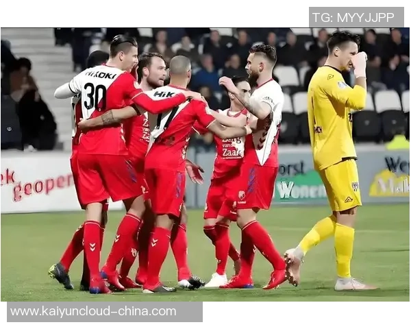 埃因霍温与瓦尔韦激战正酣谁能在这场较量中脱颖而出